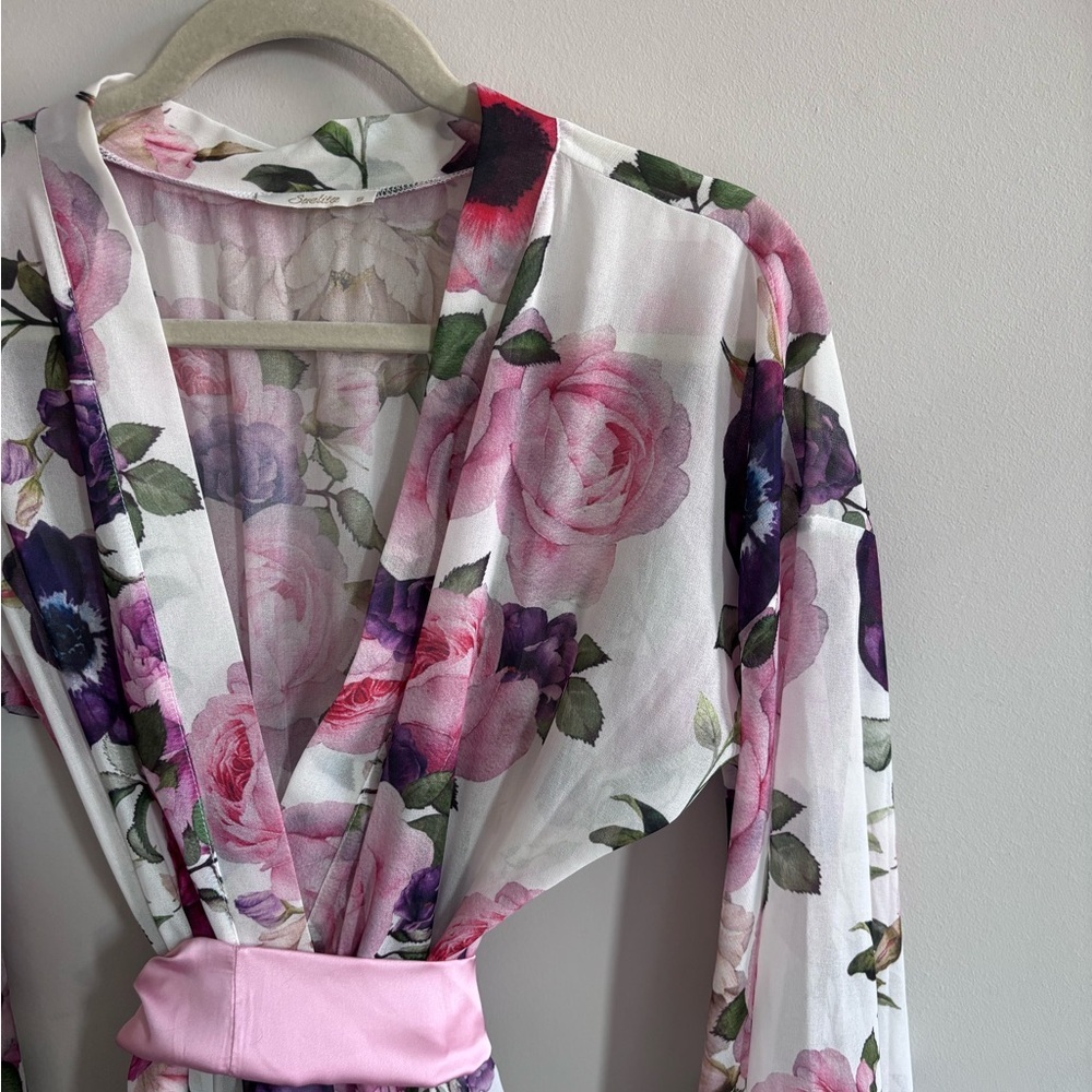 Suelita Pink Floral Dress - Picture 2 of 8